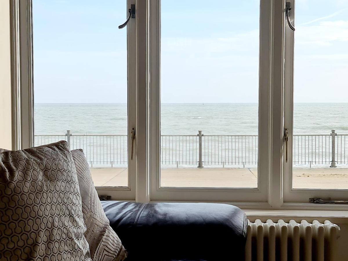 Vitamin Sea - Beachfront Apartment - Sleeps 4 แรมส์เกท ภายนอก รูปภาพ