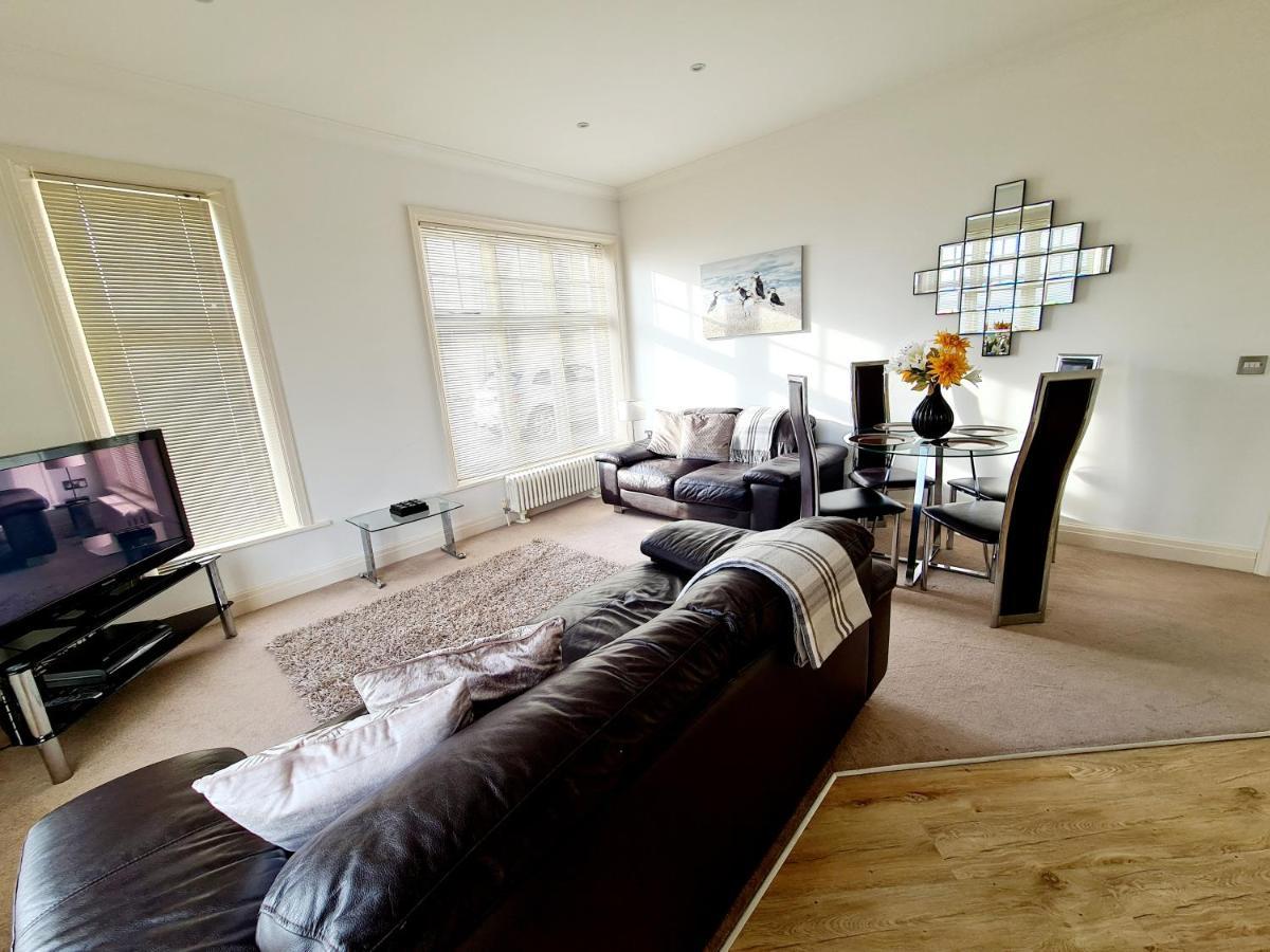 Vitamin Sea - Beachfront Apartment - Sleeps 4 แรมส์เกท ภายนอก รูปภาพ